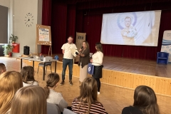 spotkanie-motywacyjne-zycie-z-niepelnosprawnoscia-mariusz-kedzierski-sp-klucze-2026-2