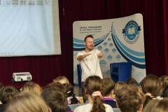 spotkanie-motywacyjne-zycie-z-niepelnosprawnoscia-mariusz-kedzierski-sp-klucze-2026-7