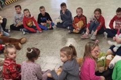 Dzien-Pluszowego-Misia-kl-I-III-SP-Klucze-2022-22