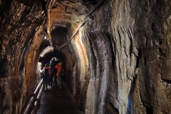 podziemna-przygoda-uczniow-klas-3b-i-4a-sp-klucze-2026-18