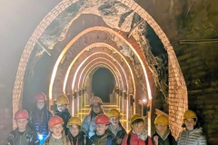 podziemna-przygoda-uczniow-klas-3b-i-4a-sp-klucze-2026-4