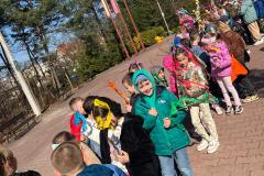 powitanie-wiosny-uczniowie-na-wiosennym-spacerze-sp-klucze-2026-1