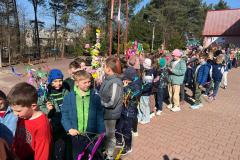 powitanie-wiosny-uczniowie-na-wiosennym-spacerze-sp-klucze-2026-3
