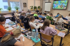 pierwsze-zajecia-ekologiczne-w-klasie-ii--ekoczynni-ii-fundacja-orlen-sp-klucze-2026-3