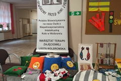 Warsztaty-Terapii-Zajeciowej-kiermasz-w-SP-Klucze-21