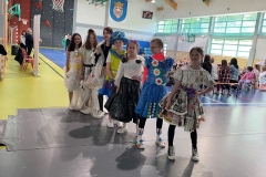 Pokaz-mody-ekologicznej-w-szkolach-podstawowych-powiatu-olkuskiego-SP-Klucze-2023-5