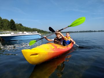 Uczniowie klasy 5a w kajaku