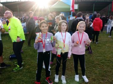 uczennice z klasy czwartej