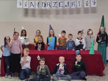 Andrzejki w klasach I-III, SP Klucze 2022