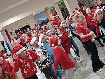 Mikołajki w klasach I-III, SP Klucze 2022