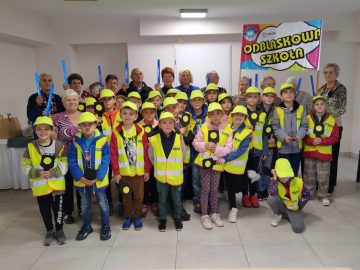 Odblaskowa szkoła - Seniorzy na drodze, SP Klucze 2023