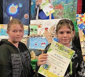 Pierwsze sukcesy plastyczne w tym roku szkolnym! SP Klucze 2023