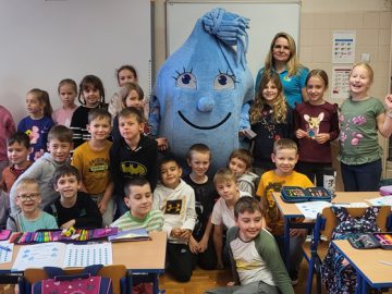 Spotkanie z Kropelką Ambrelką, SP Klucze 2023