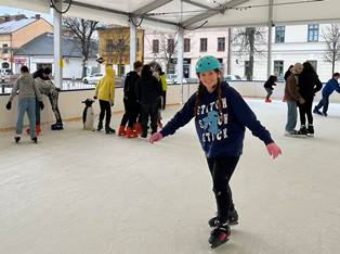 Piruety na lodowisku, SP Klucze 2024