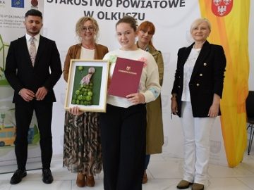 Wyróznienie w konkursie ŻYWY OBRAZ, SP Klucze 2024