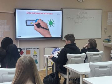 Lekcja z ekonomią, czyli CYERBEZPIECZNE FINANSE, SP Klucze 2025