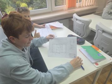 Budowa Domu Marzeń – uczniowie klasy 7a w świecie architektury i matematyki, SP Klucze 2025