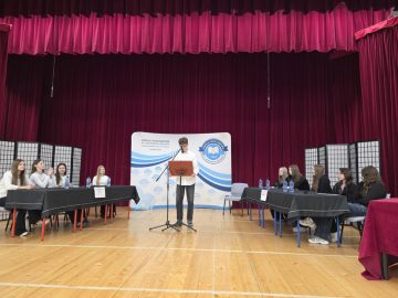 Debata uczniowska na temat Banku Centralnego, SP Klucze 2026