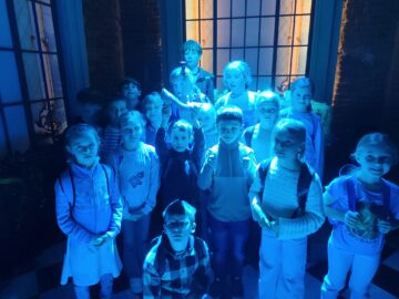 Link prowadzi do artykułu Przygoda w krainie wyobraźni. Klasy 2a i 2c w Bajce Pana Kleksa, SP Klucze 2026